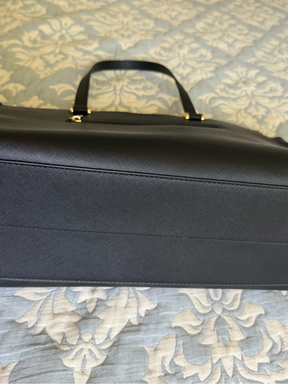 Black faux saffiano leather 15.6 in laptop tote briefcase